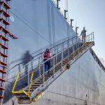 Падение Accommodation Ladder — инцидент без жертв, но с уроком